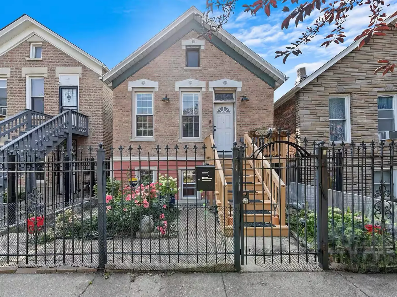 2 bed, 750 sqft, $1,950 — Photo 4