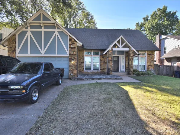 10628 E 100th St, Tulsa, OK 74133