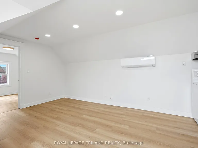 84 Smith St #2 — Photo 11