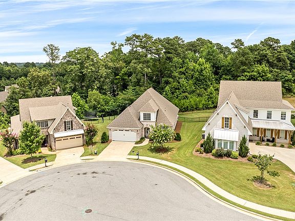3rd image of 1732 Overhill Ct