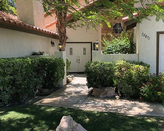 3rd image of 76871 Castle Ct
