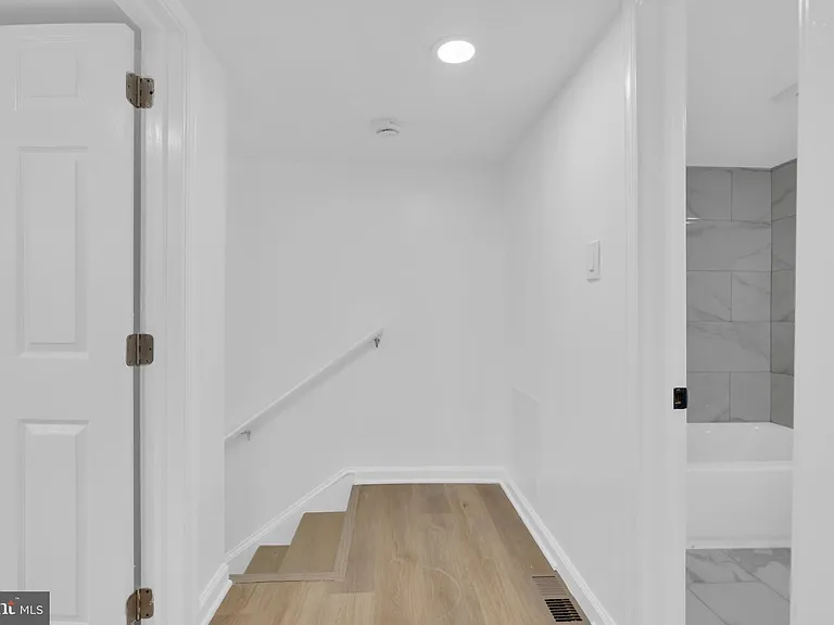 518 Oglethorpe St NE — Photo 58