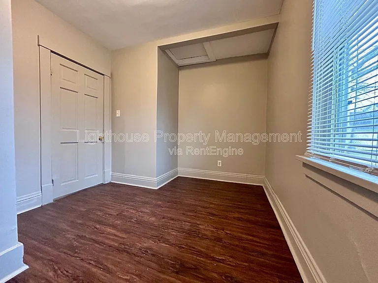 1126 Holt St — Photo 21