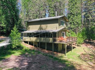 19569 Tiger Lily Ln, Grass Valley, CA 95945