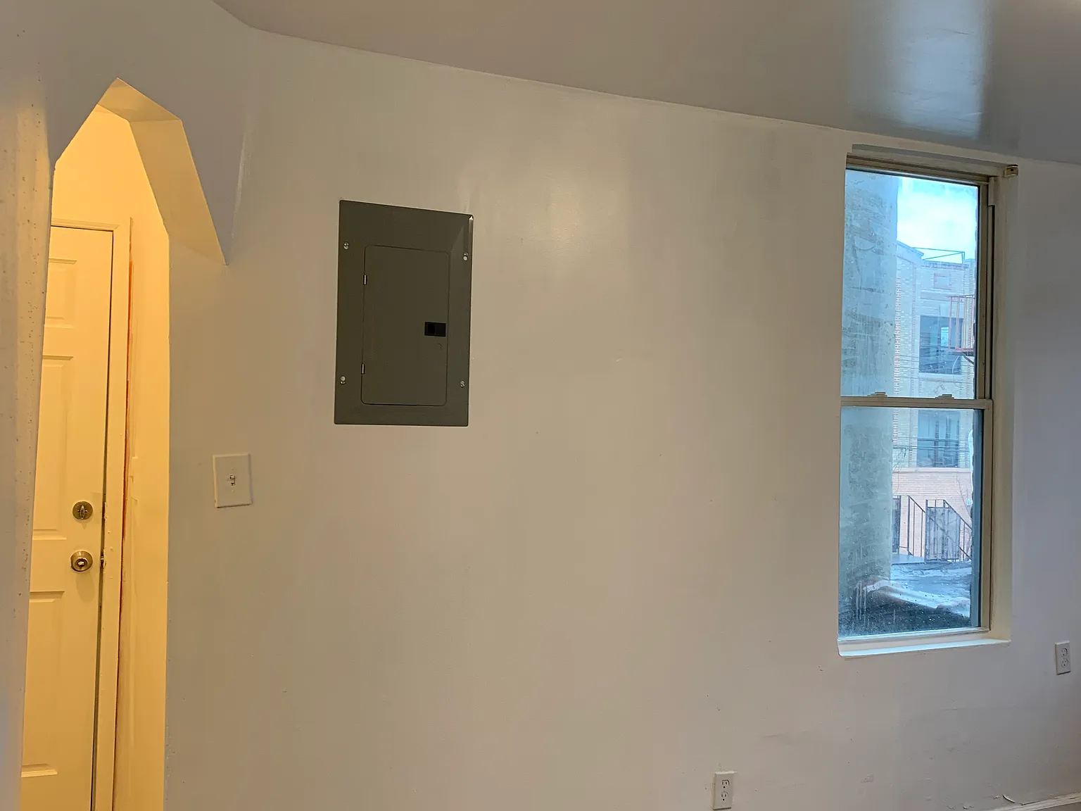 1 bed, 650 sqft, $2,200 — Photo 1