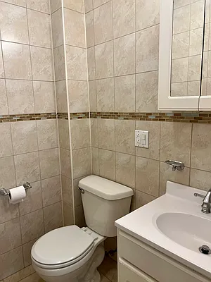 Rented by LDMI Realty Group LLC | media 19