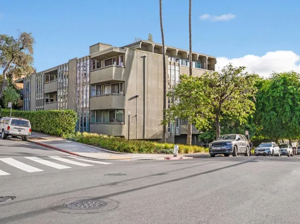 398 Adams St APT 302, Oakland, CA 94610