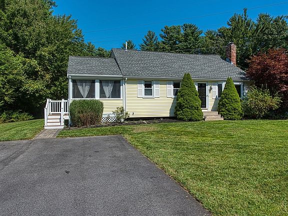 3rd image of 15 Brown Ave