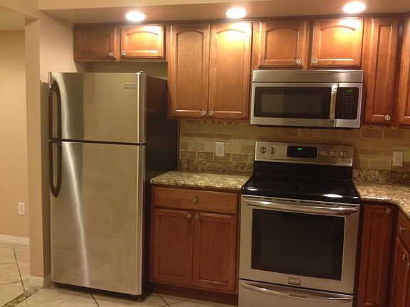5th image of 109 Carli Ct