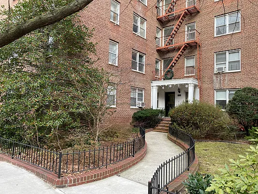 Rented by Owner | media 8