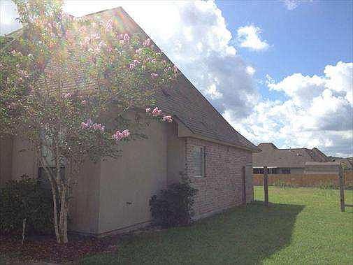 3rd image of 13766 Shady Hollow Dr