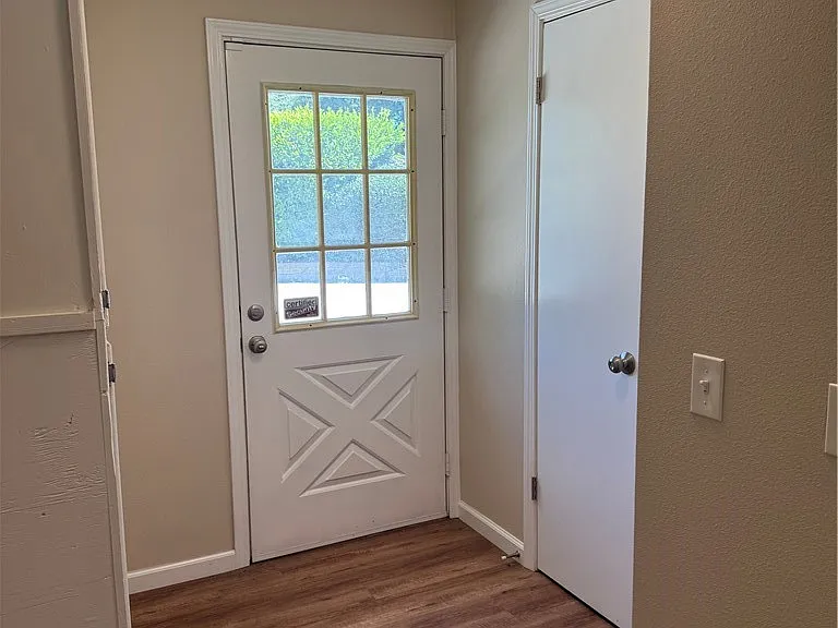 2100 Kennedy Ave — Photo 13
