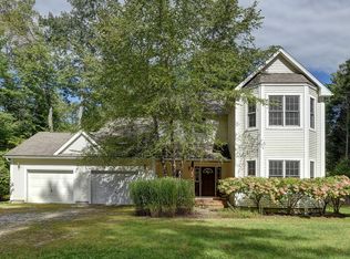 2 Bridlepath Ln, Great Barrington, MA 01230