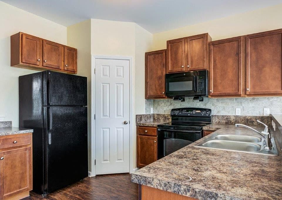 Emerald Pointe Townhomes - 1239 Amber Ln Harrisburg PA | Zillow