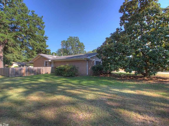 3rd image of 98 Sierra Madre Ln