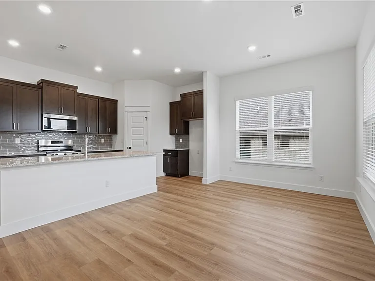 5109 Vista Ave — Photo 10