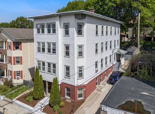 31 Chrome St, Worcester, MA 01604