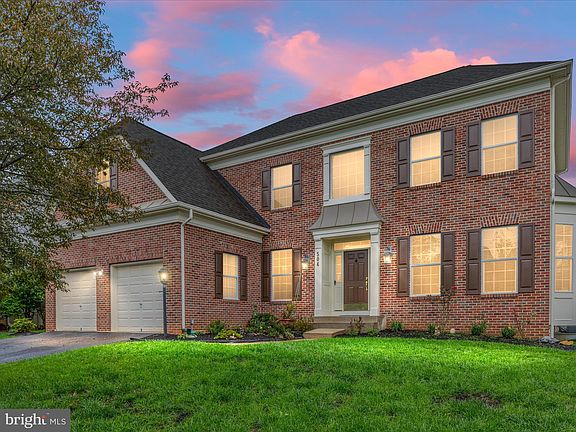 3rd image of 504 Cobbler Dr