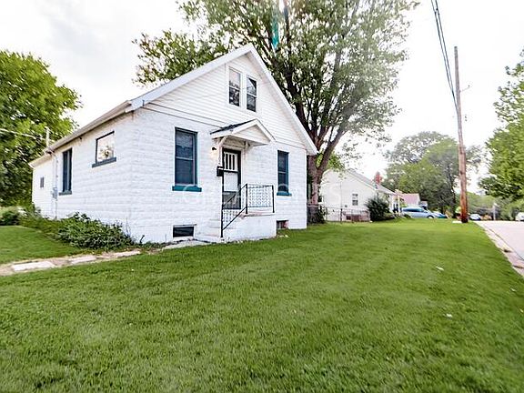 2nd image of 11102 Florence Ave