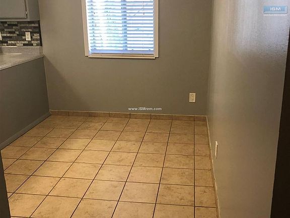 5th image of 2300 Merchants Dr #9