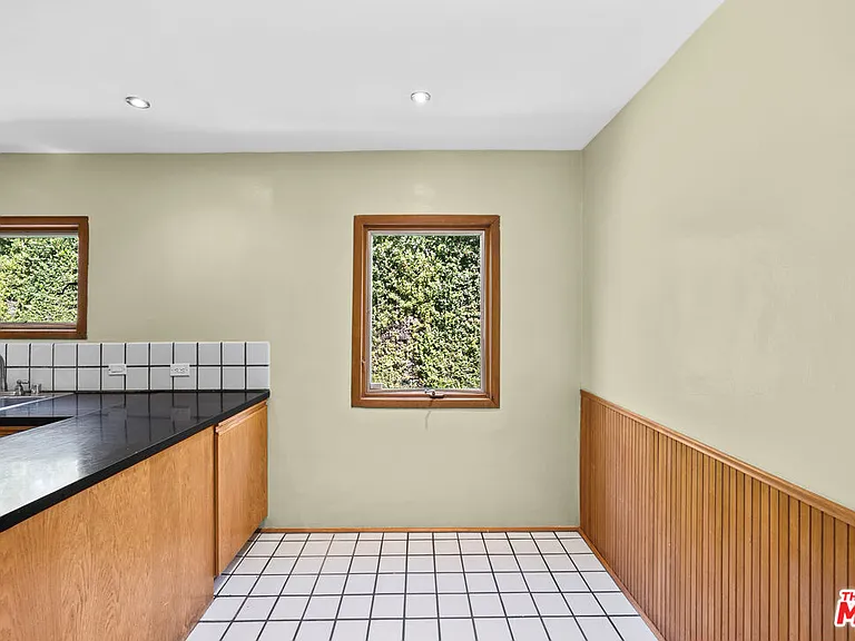 2569 Patricia Ave — Photo 16