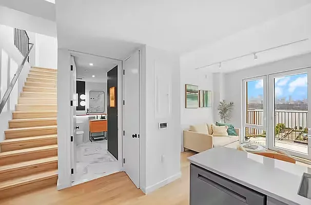 Living room, photo 4