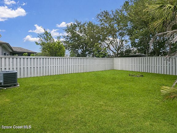 5th image of 6076 Indigo Crossing Dr