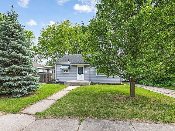 2nd image of 2320 Lawndale Ave
