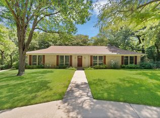 451 Cooks Ln, Fort Worth, TX 76120
