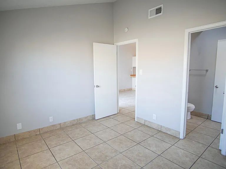 10202 Niagara Falls Pl — Photo 17