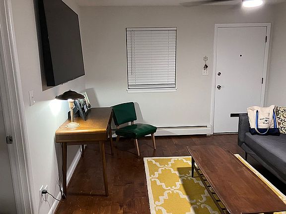 3rd image of 198 Crescent Ave APT 16