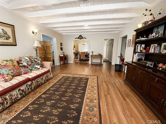 4th image of 553 Baughman Ave