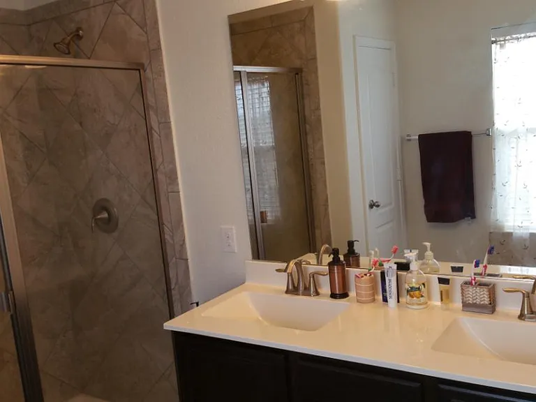 401 Ruby Ritz #401 — Photo 13