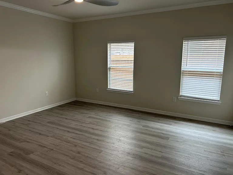 9650 Champion Heavens Dr — Photo 6