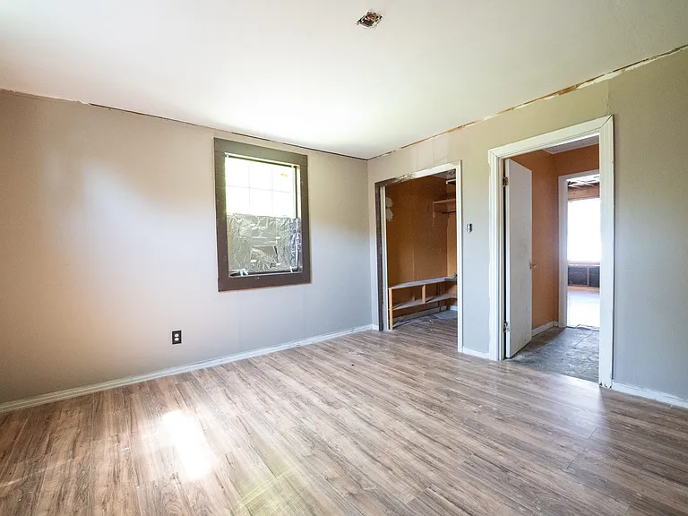 3948 Carlton St — Photo 14
