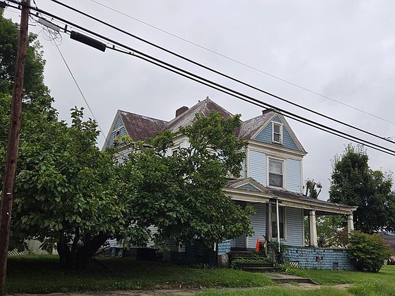 2nd image of 1201 4th St
