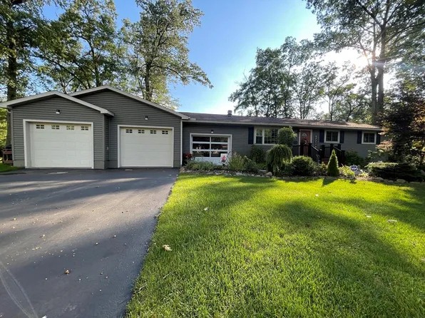 1541 Westview Dr, Franklin, PA 16323