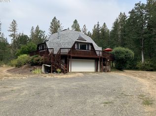 23555 Suttle Rd, Veneta, OR 97487