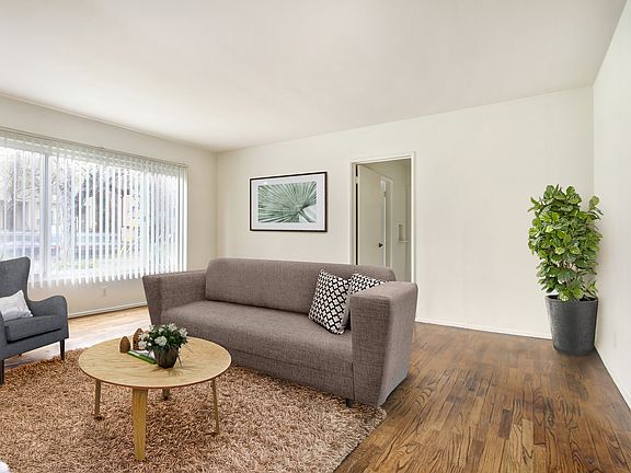 4th image of 4431 Fulton Ave #7448348