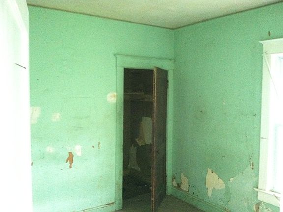 5th image of 4127 Garfield Ave