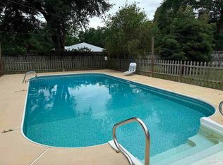 3974 Overlook Cir, Pace, FL 32571