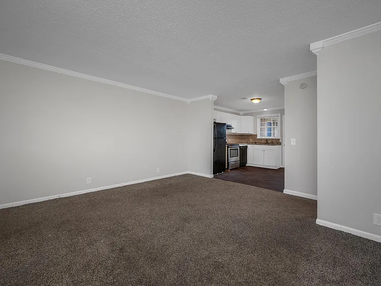 102 Jennings Dr #A — Photo 12
