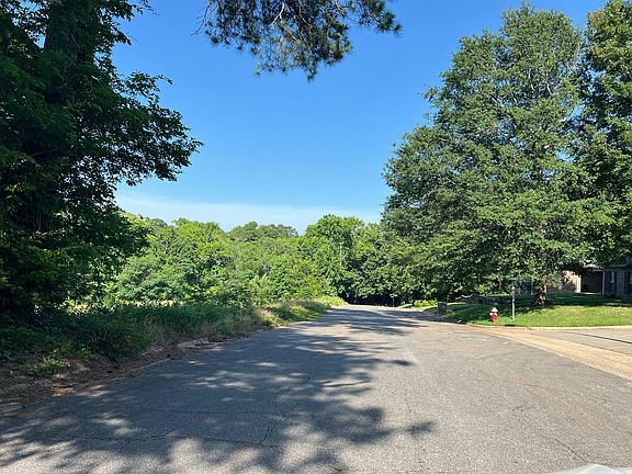 4th image of 1124 Pine Shadows Dr