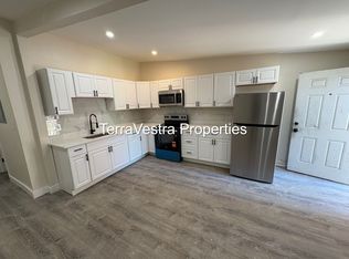 216 Broadway Rd, Salem, NJ 08079