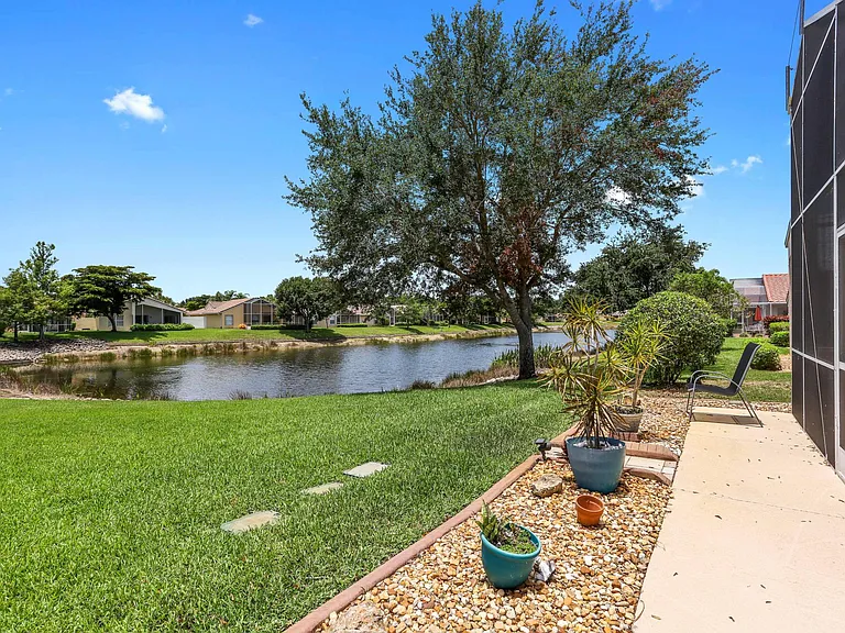 8809 Cascades Isle Blvd — Photo 17