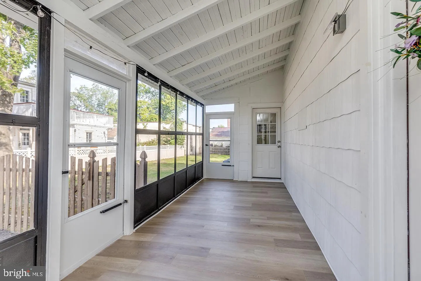 3 bed, 1.5 bath, 1404 sqft, $3,500 — Photo 4
