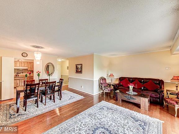 5th image of 8370 Greensboro Dr APT 402