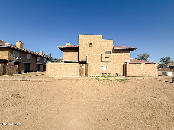 2nd image of 6935 W DEVONSHIRE Avenue #1359