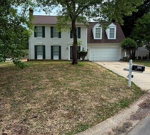 2nd image of 1141 Cureton Pl