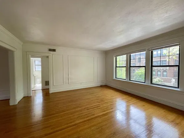 6333 S Rosebury Ave APT 2W, Saint Louis, MO 63105